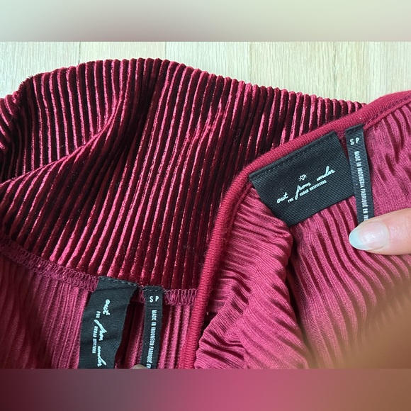 Urban Outfitters Red Velvet Set, size S - Picture 4 of 4